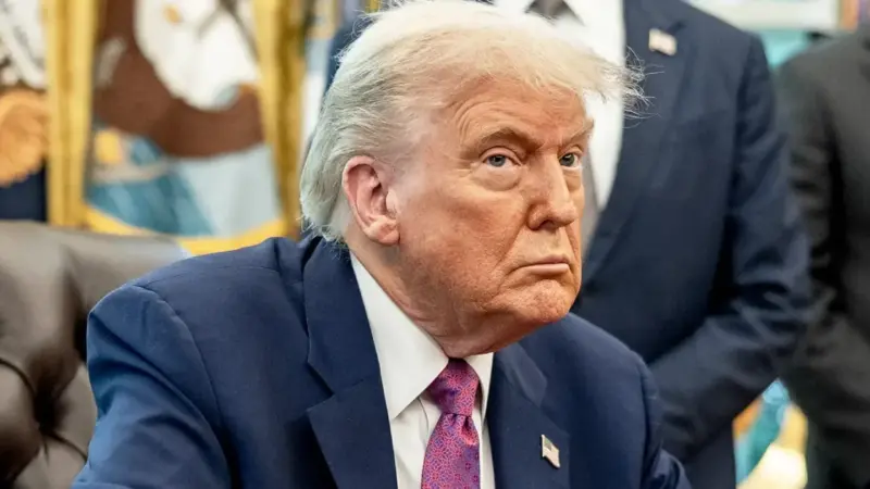 Trump cancela ida de enviados ao Paquistão e endurece postura contra o Irã