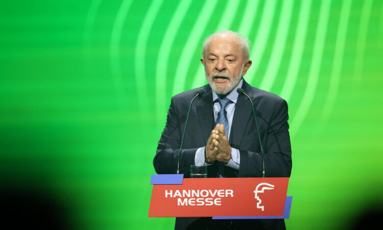 Lula critica falta de ação do Conselho de Segurança da ONU e pede fim das guerras