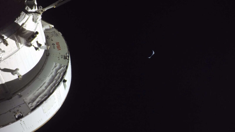 NASA divulga novas imagens da Lua feitas pela missão Artemis 2