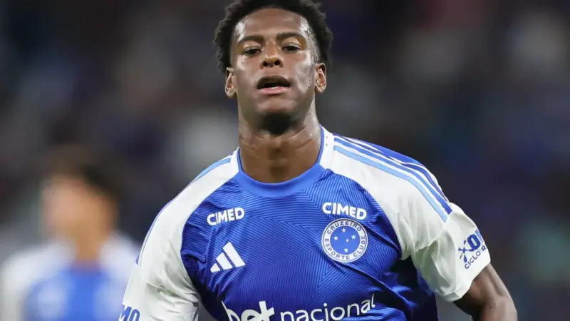 Jonathan Jesus destaca gol pelo Cruzeiro e enaltece confiança de Artur Jorge