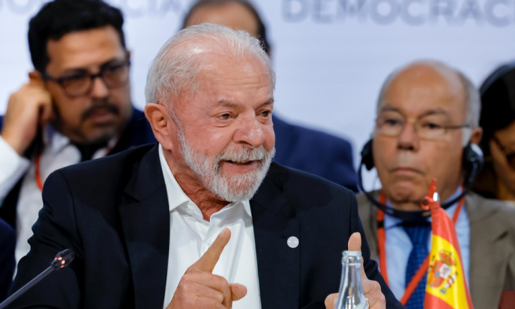 Lula retoma agenda no Brasil e foca pré-campanha em três frentes