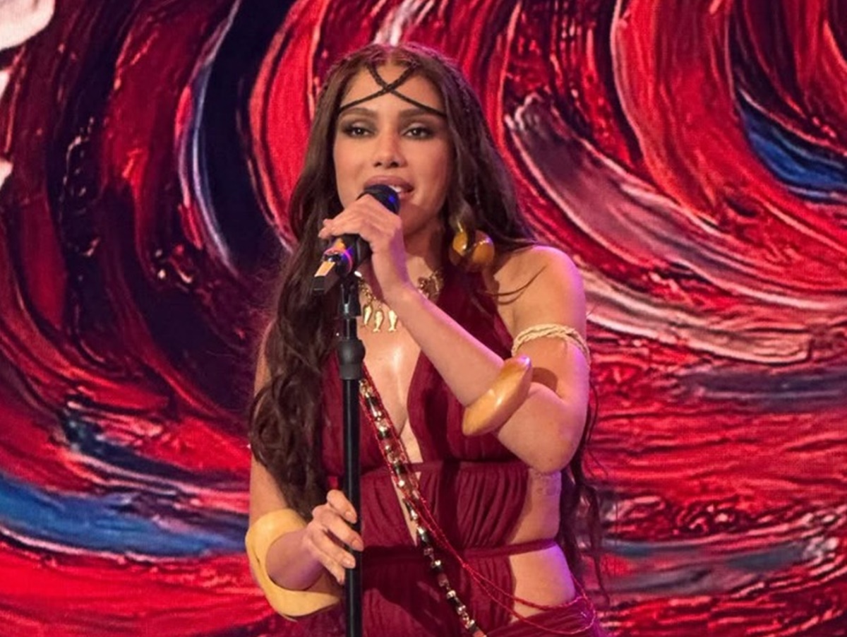 Anitta e Shakira lançam feat “Choka Choka”; Shakira não aparece no vídeo, diz Anitta