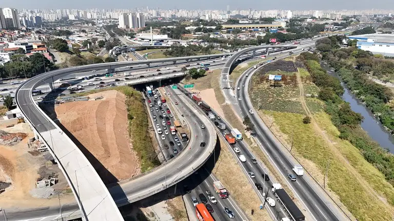 Motiva compra Autopista Fernão Dias da Arteris por R$ 381,4 milhões