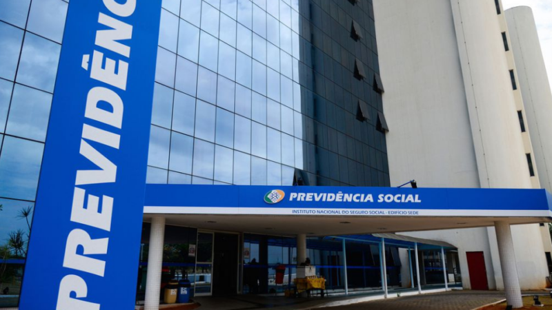 INSS: beneficiários podem consultar valor antecipado do 13º pelo Meu INSS