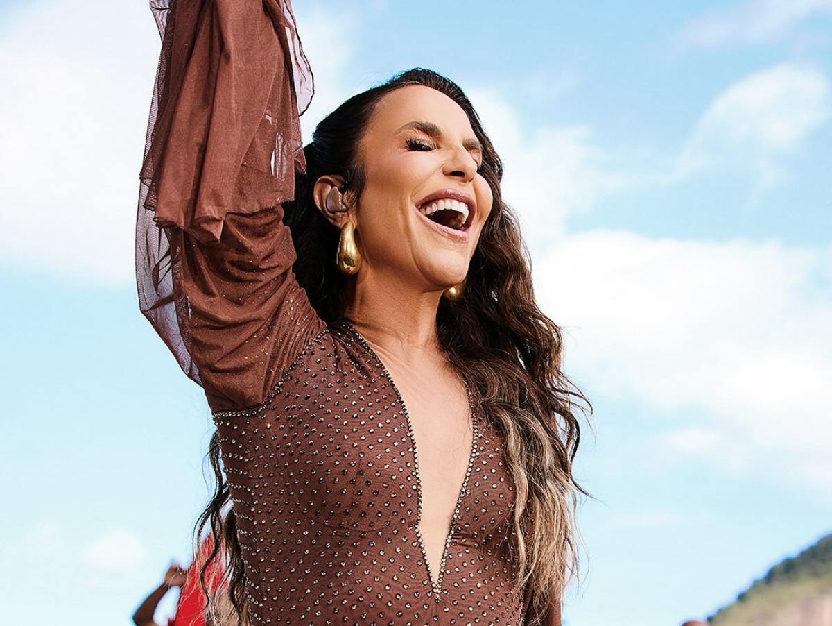 Ivete Sangalo retoma turnê de samba “Clareou” com show em Florianópolis