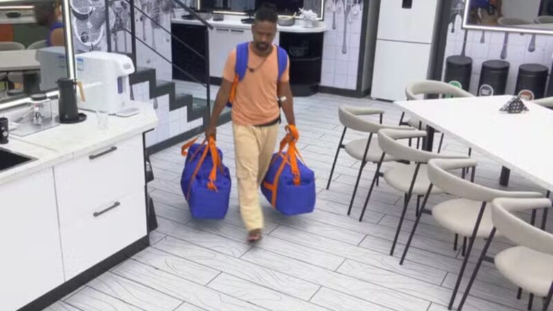 Leandro Boneco troca de quarto no BBB 26 após atendimento médico