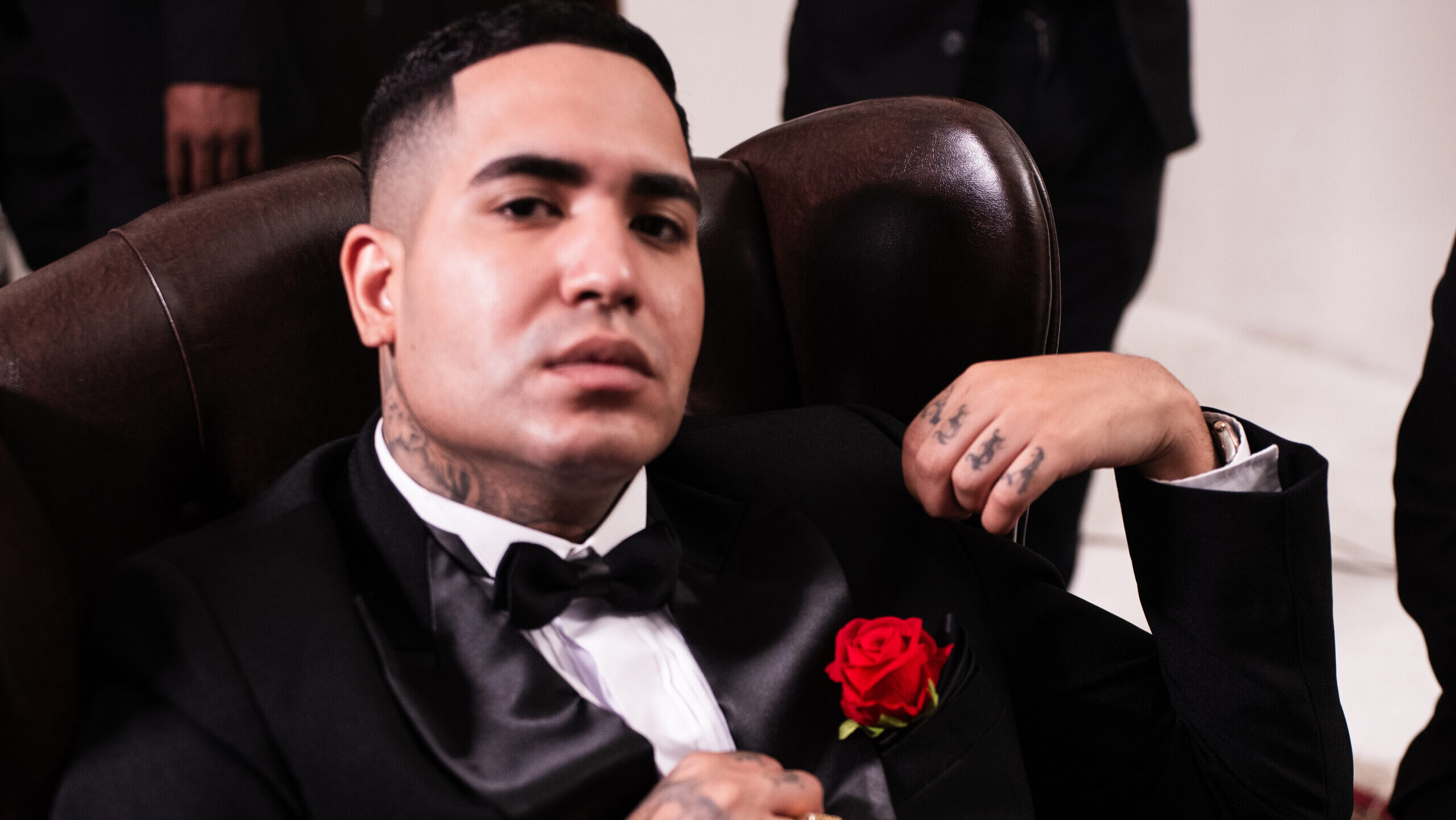 Lele JP lança “O Poderoso Chatão” e reúne nomes de peso do funk em álbum de 17 faixas