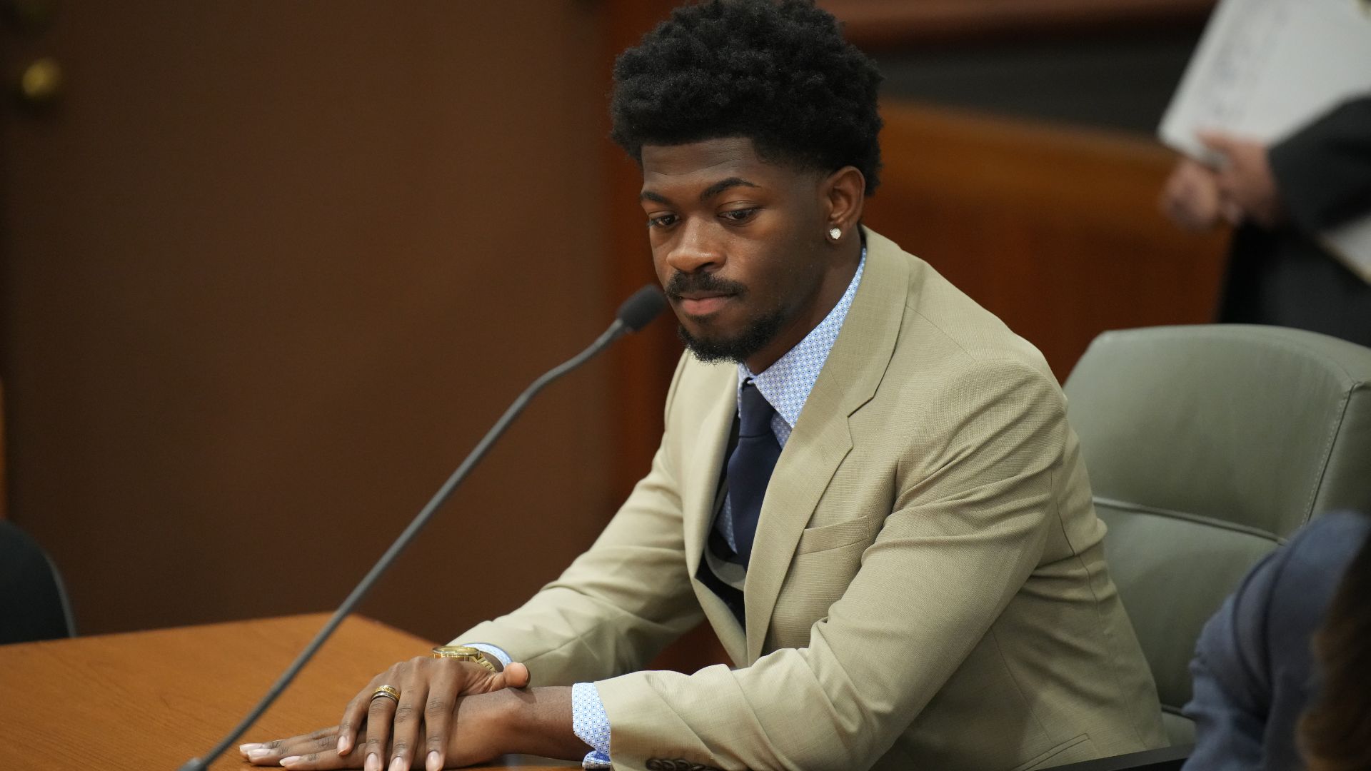 Lil Nas X é encaminhado a programa de saúde mental em caso de agressão a policiais em Los Angeles