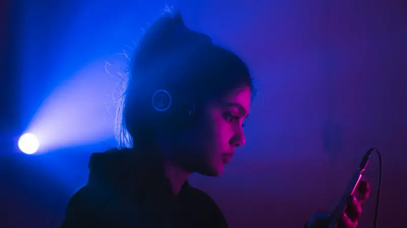 Estudo investiga “paradoxo do streaming” para artistas em cinco países