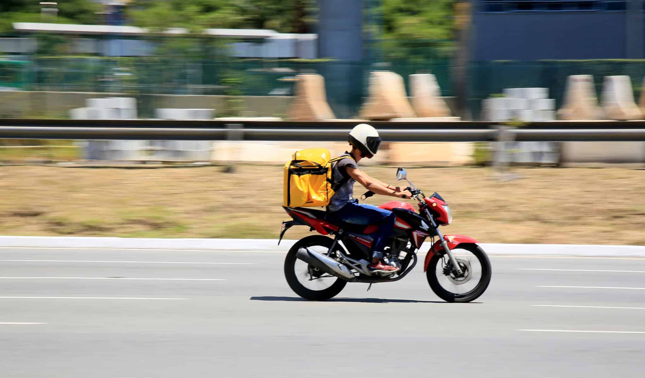Prefeitura de São Paulo rejeita pedido da Uber para serviço de mototáxi por aplicativo