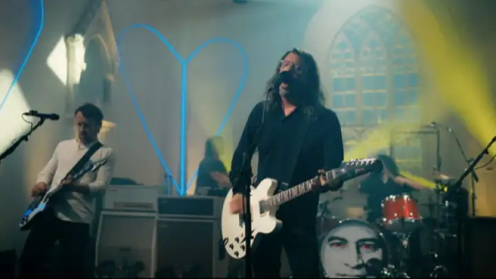 Foo Fighters lançam clipe de “Window” e divulgam 12º álbum “Your Favorite Toy”