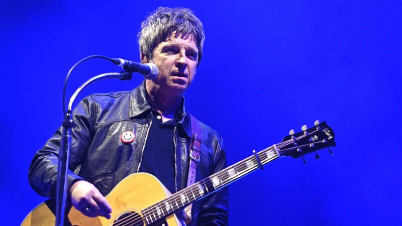 Noel Gallagher diz que está compondo músicas novas, mas não revela para quem são
