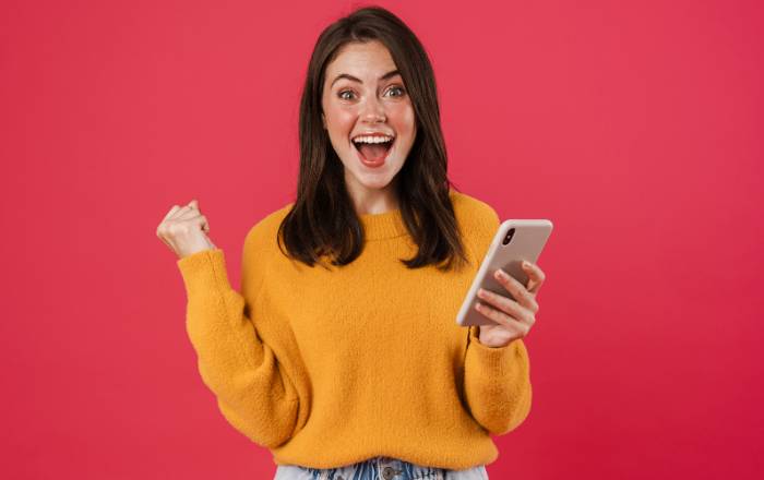 Como ganhar dinheiro assistindo vídeos em 2026: 12 sites e apps confiáveis