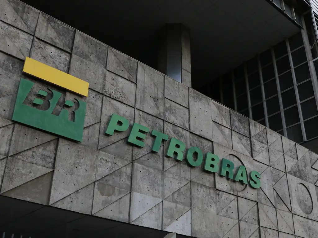 Petrobras impulsiona alta dos lucros na B3 em 2025 e aumenta concentração entre maiores