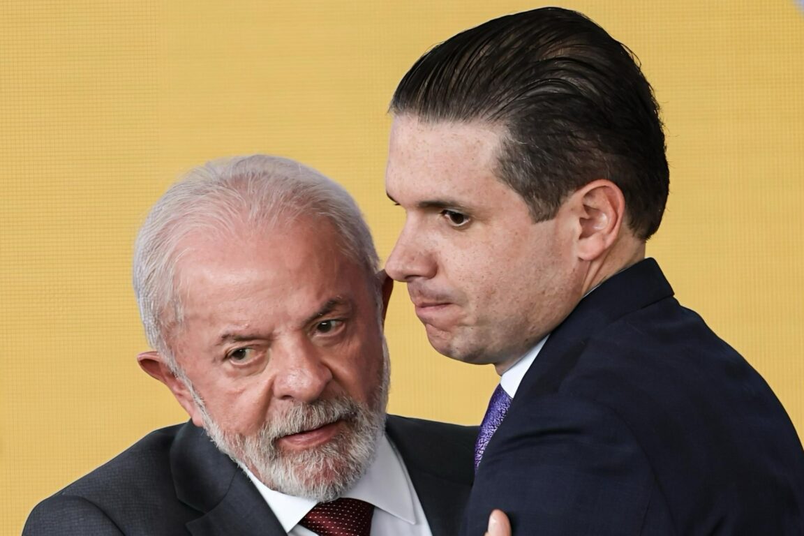 Governo adia votação do PLP 152/2025 sobre apps e confirma análise apenas após eleições de outubro
