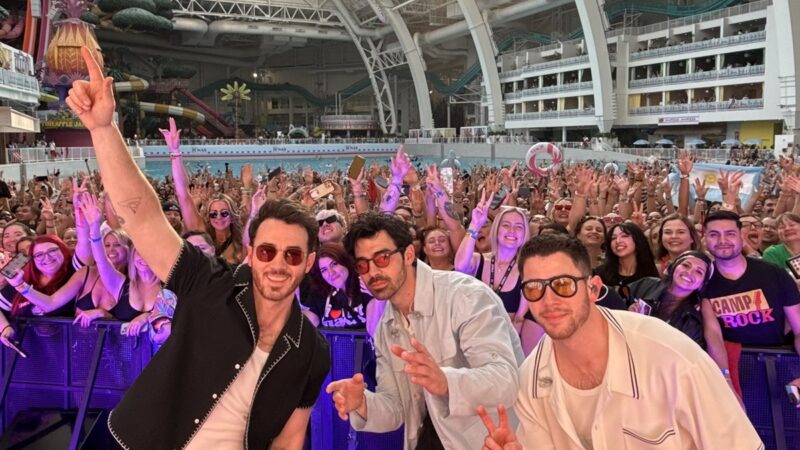 POPline publica playlist com provável setlist da turnê “JONAS20 – GREETINGS FROM YOUR HOMETOWN” dos Jonas Brothers