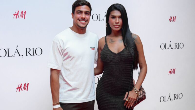 Jade Picon e André Lamoglia vão a inauguração no Rio, mas posam separados