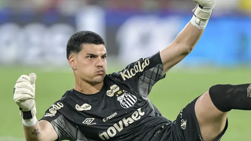 Santos busca manter tabu da Vila Belmiro e recebe Atlético-MG em duelo marcado pelo reencontro de Cuca
