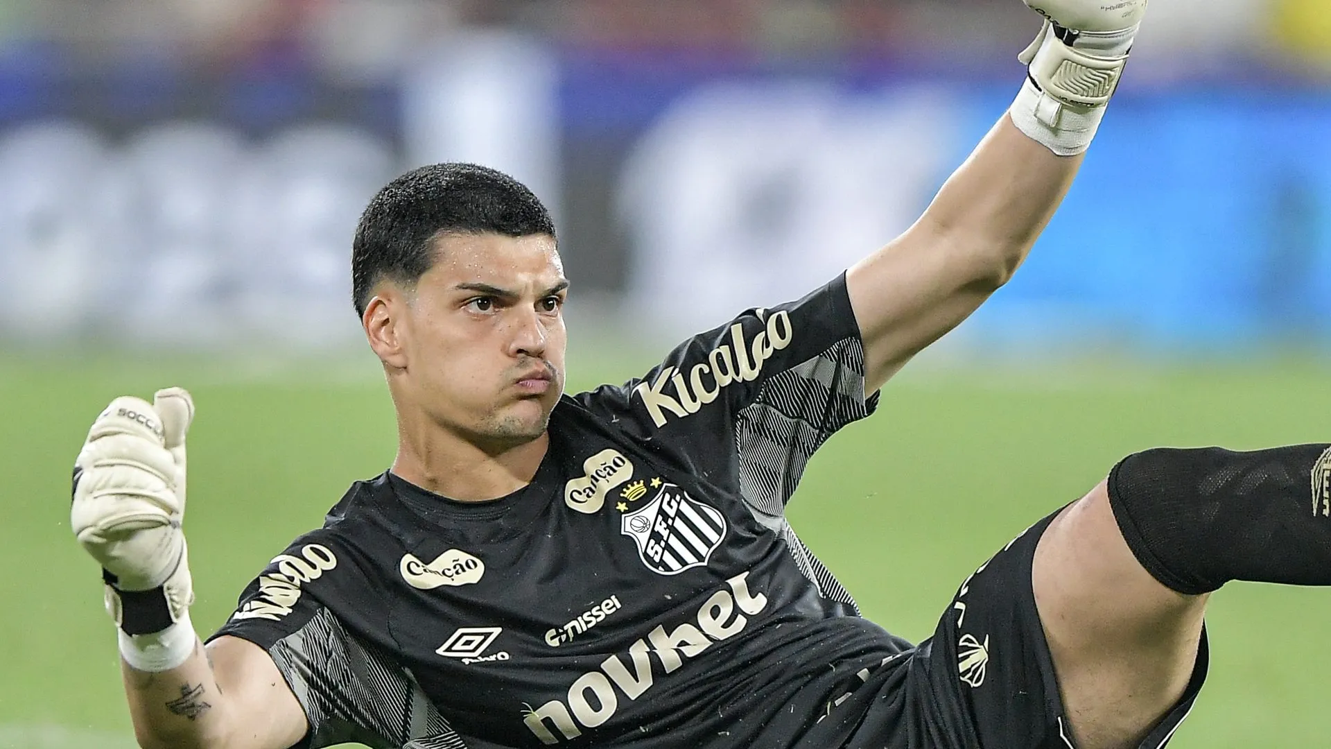 Santos busca manter tabu da Vila Belmiro e recebe Atlético-MG em duelo marcado pelo reencontro de Cuca