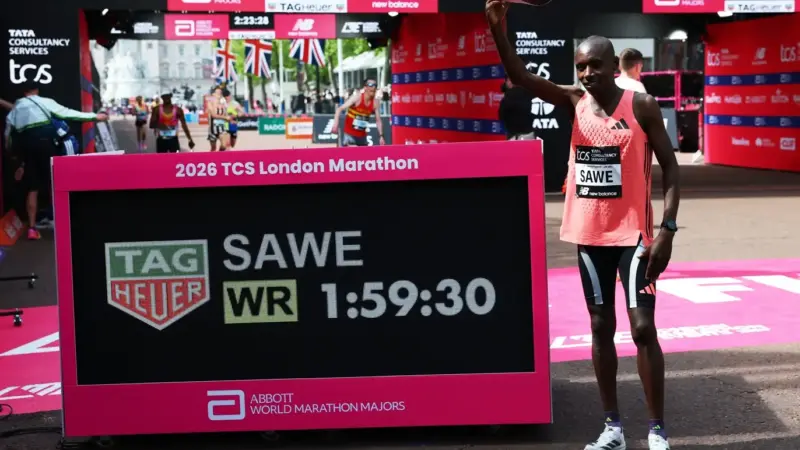 Dois homens quebram a barreira de duas horas em Londres e impulsionam Adidas