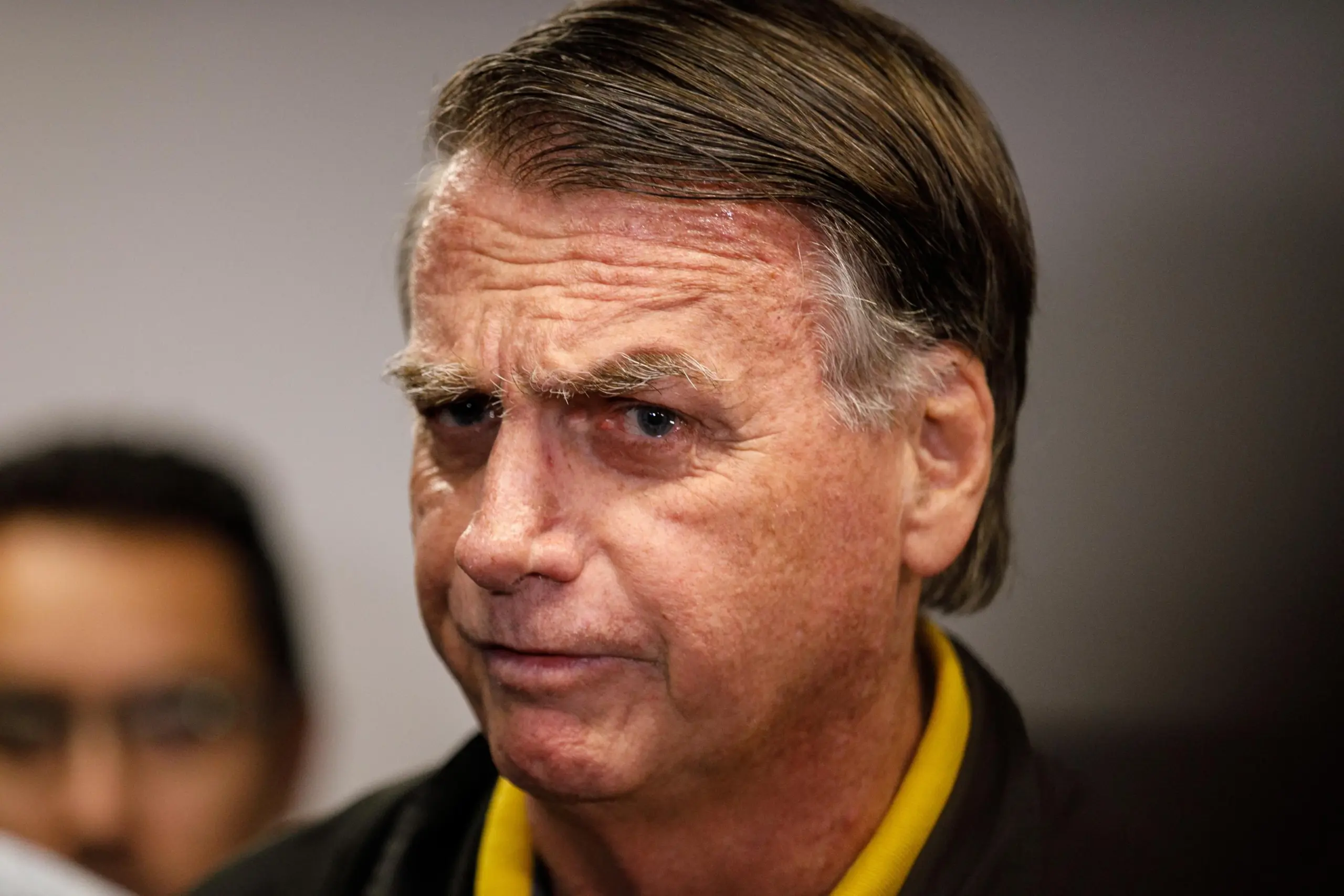 Bolsonaro pode receber alta na segunda-feira, diz médico