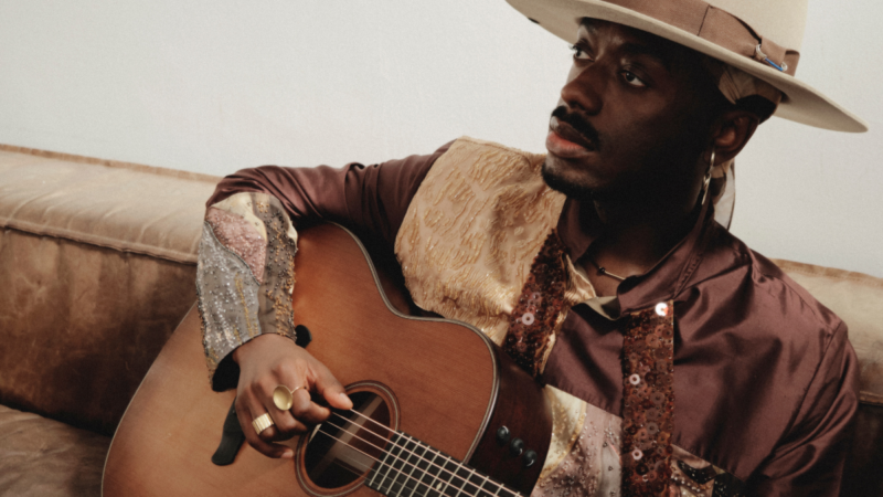 Jota.pê é anunciado embaixador da Petra ZUCA; Spotify amplia Edital ZUCA com foco em artistas negros