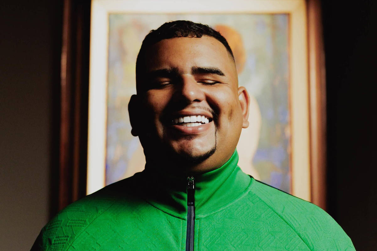 “Não quero que tenham dó”, afirma MC Leozinho ZS, primeiro artista com deficiência visual a liderar o Spotify Brasil