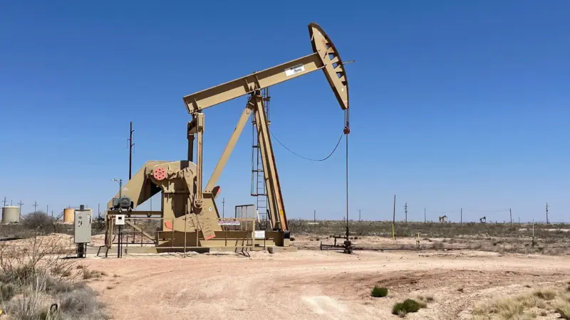 Entenda como petróleo brent sobe 3,5%, com escalada do conflito e retomada do pregão nos eua