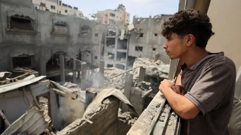 Israel intensifica ataques em Gaza após trégua com Irã
