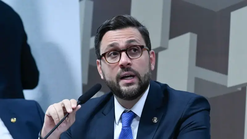 Saiba mais sobre brb adia divulgação de balanço após acordo de socorro com a união