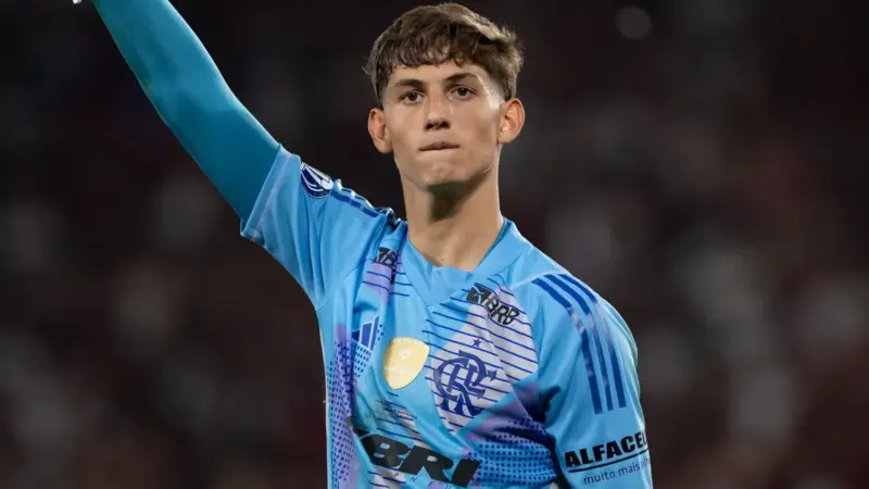 Léo Nannetti, do Flamengo, é convocado por Ancelotti para a Seleção Brasileira