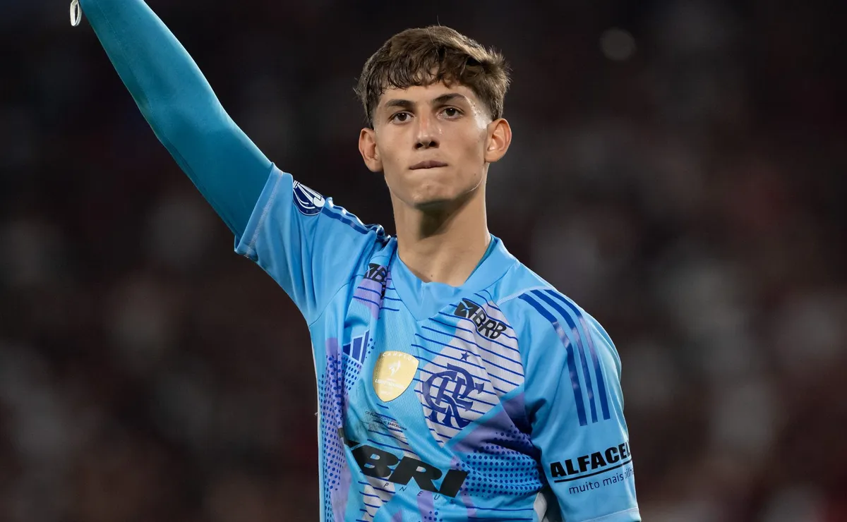 Léo Nannetti, do Flamengo, é convocado por Ancelotti para a Seleção Brasileira
