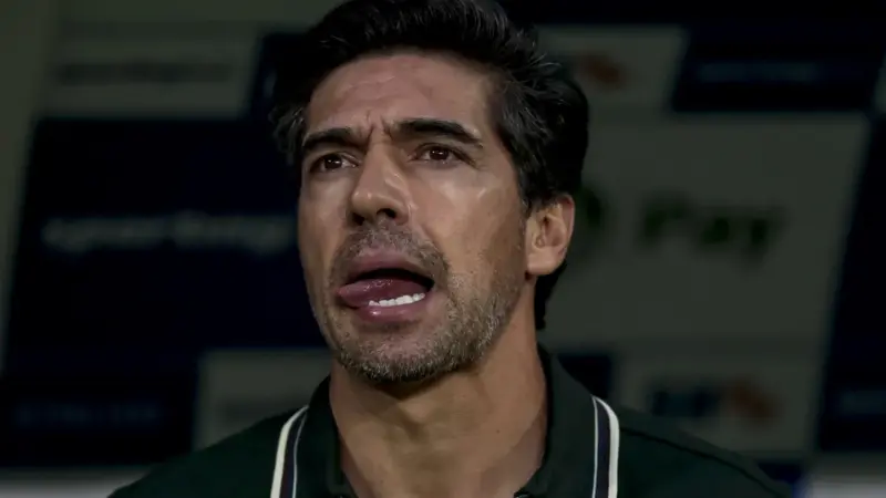 Abel Ferreira pressiona arbitragem antes de Flamengo x Palmeiras — 20/05/2026