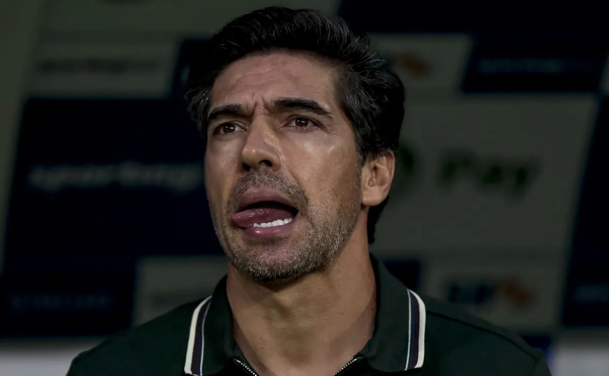 Abel Ferreira pressiona arbitragem antes de Flamengo x Palmeiras — 20/05/2026