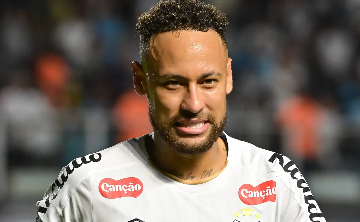 18/05/2026 — Convocação para a Copa faz Neymar avaliar jogar pelo Santos por risco de lesão