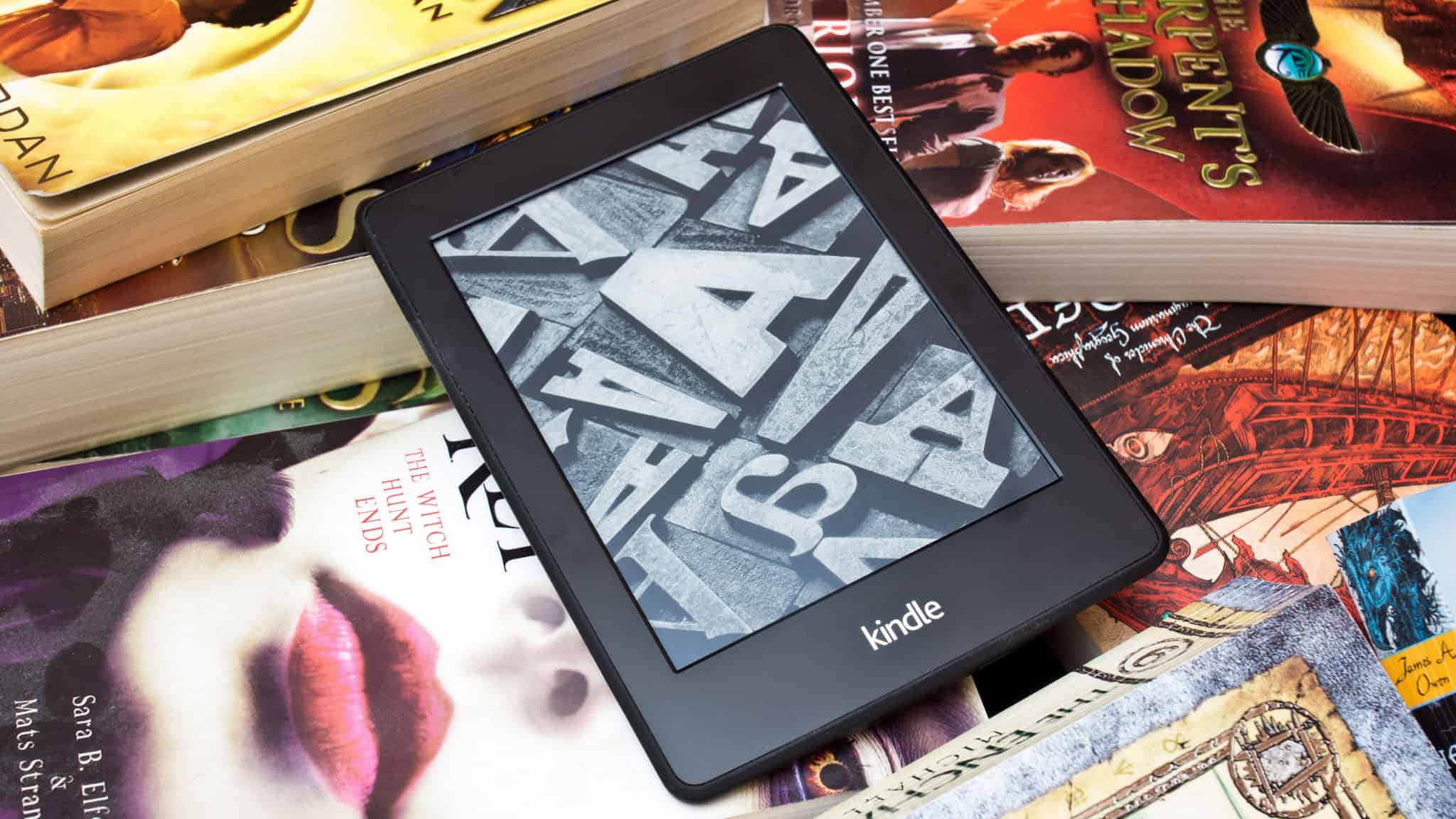 Amazon encerra suporte a Kindles lançados até 2012; veja modelos afetados