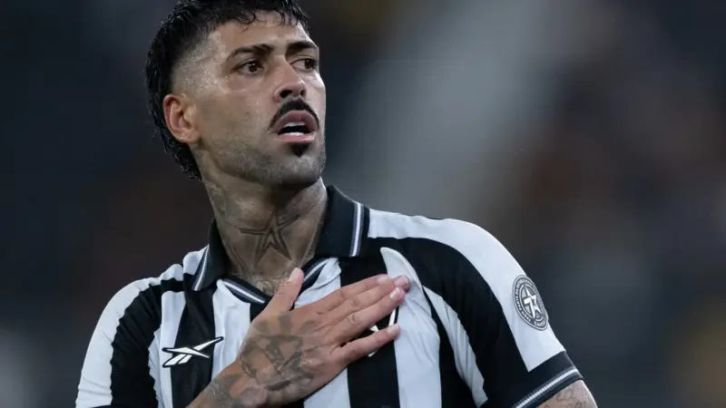 Palmeiras avança por Barboza; Botafogo mantém proposta de renovação e aguarda decisão do jogador
