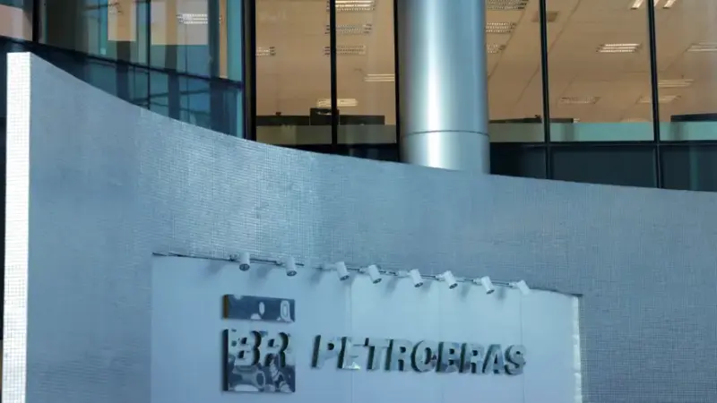 Cafeteria e escola de baristas adota escala 4×3 e registra aumento de 35% no faturamento