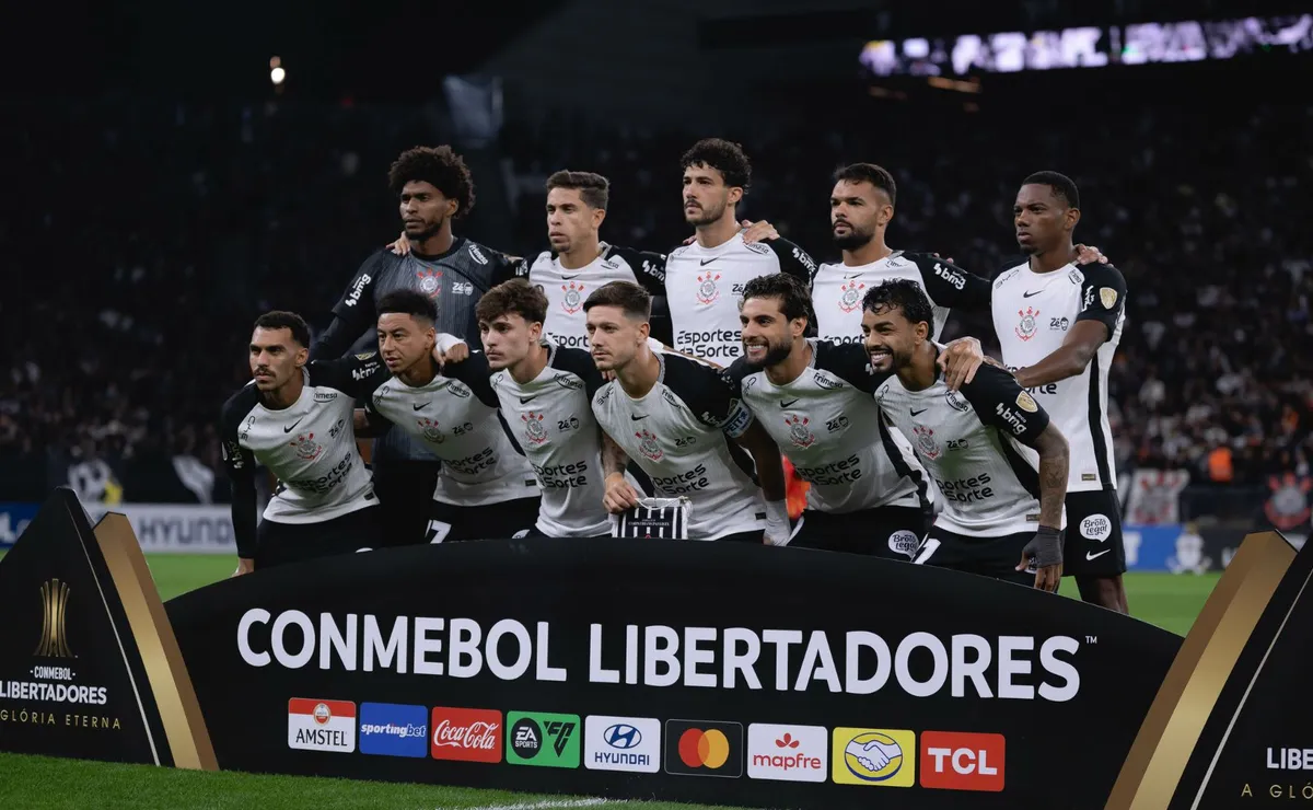 30/04/2026 – Corinthians vence Peñarol por 2 a 0, iguala inícios históricos e mantém campanha perfeita na Libertadores