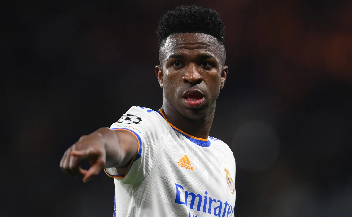 Parte do elenco do Real Madrid acusa Vinícius Júnior de vazamento de informações internas