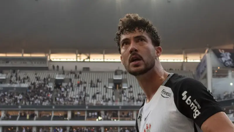 18/04/2026 — Gol nos acréscimos de Gustavo Henrique garante recorde de zagueiro do Corinthians na Libertadores