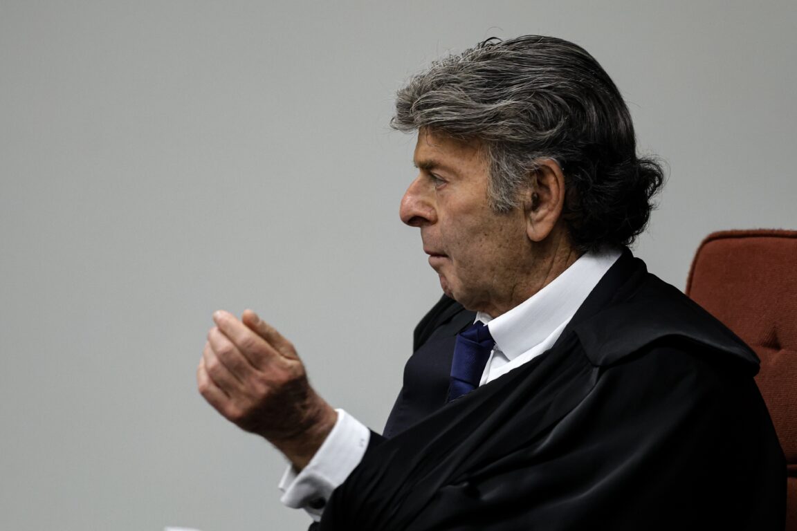 08/01/2023: Fux muda voto e defende anular condenações de réus do 8 de janeiro
