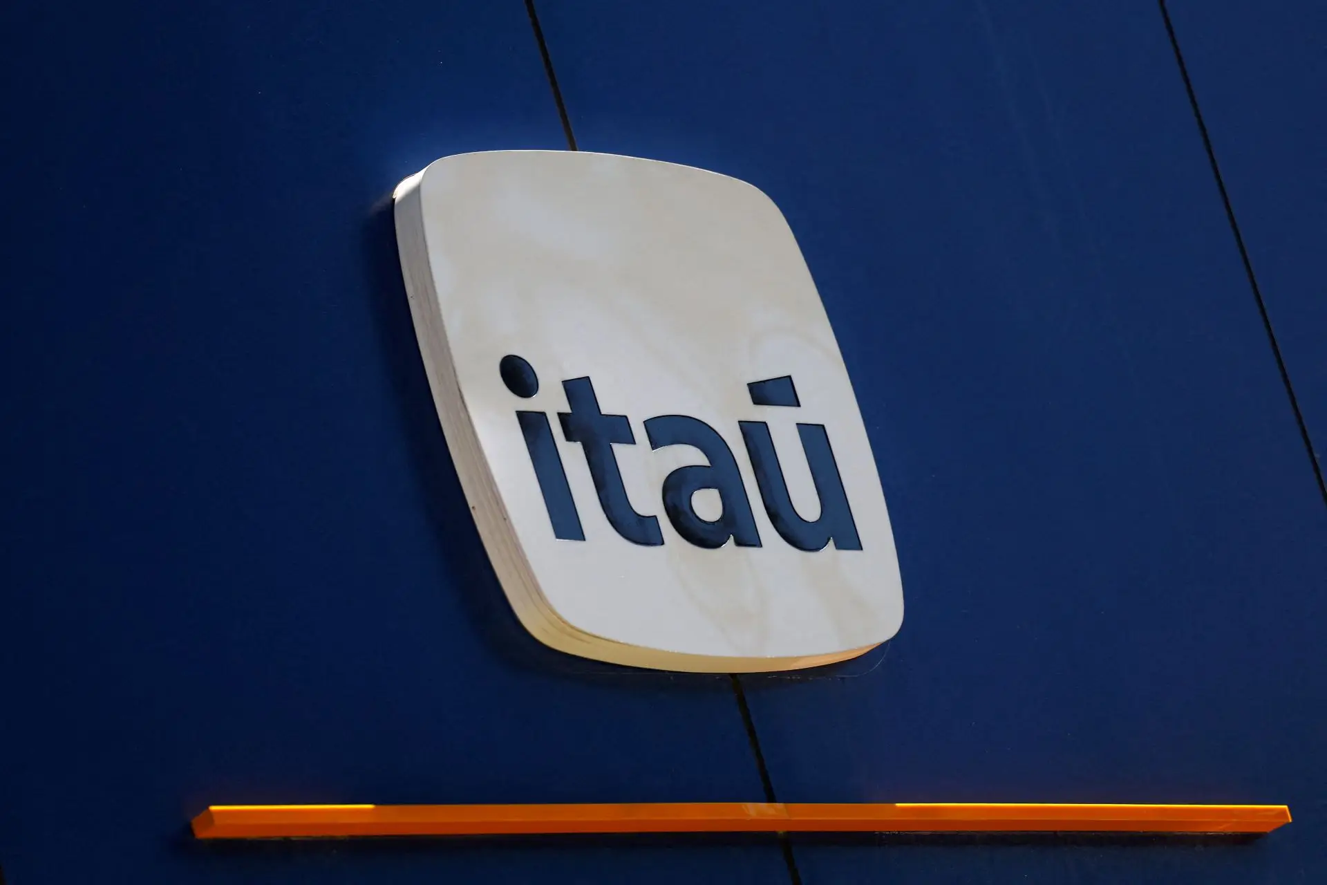 Conheça itaú (itub4) anuncia pagamento de r$ 3,99 bilhões em jcp aos acionistas