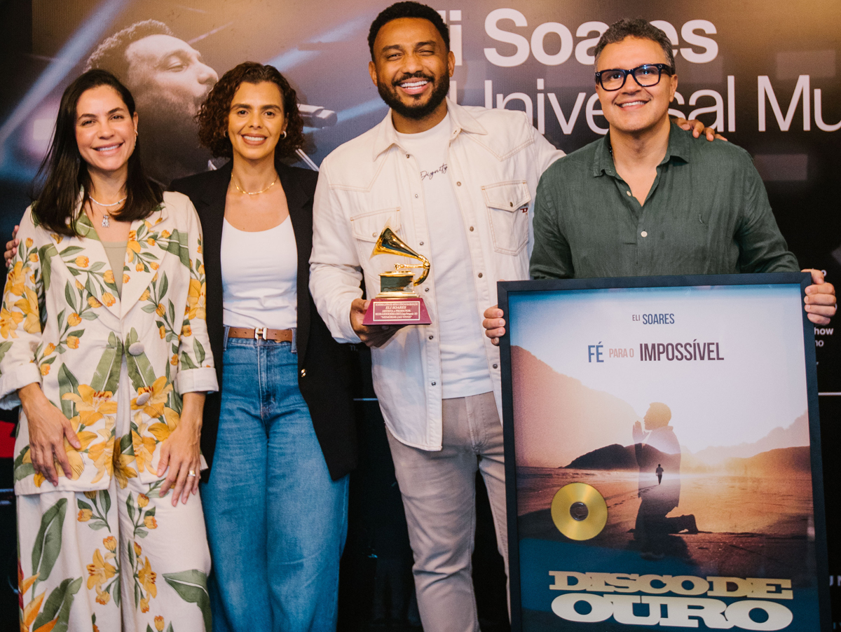 Eli Soares renova contrato com Universal e prepara audiovisual com 10 faixas inéditas gravado em Minas