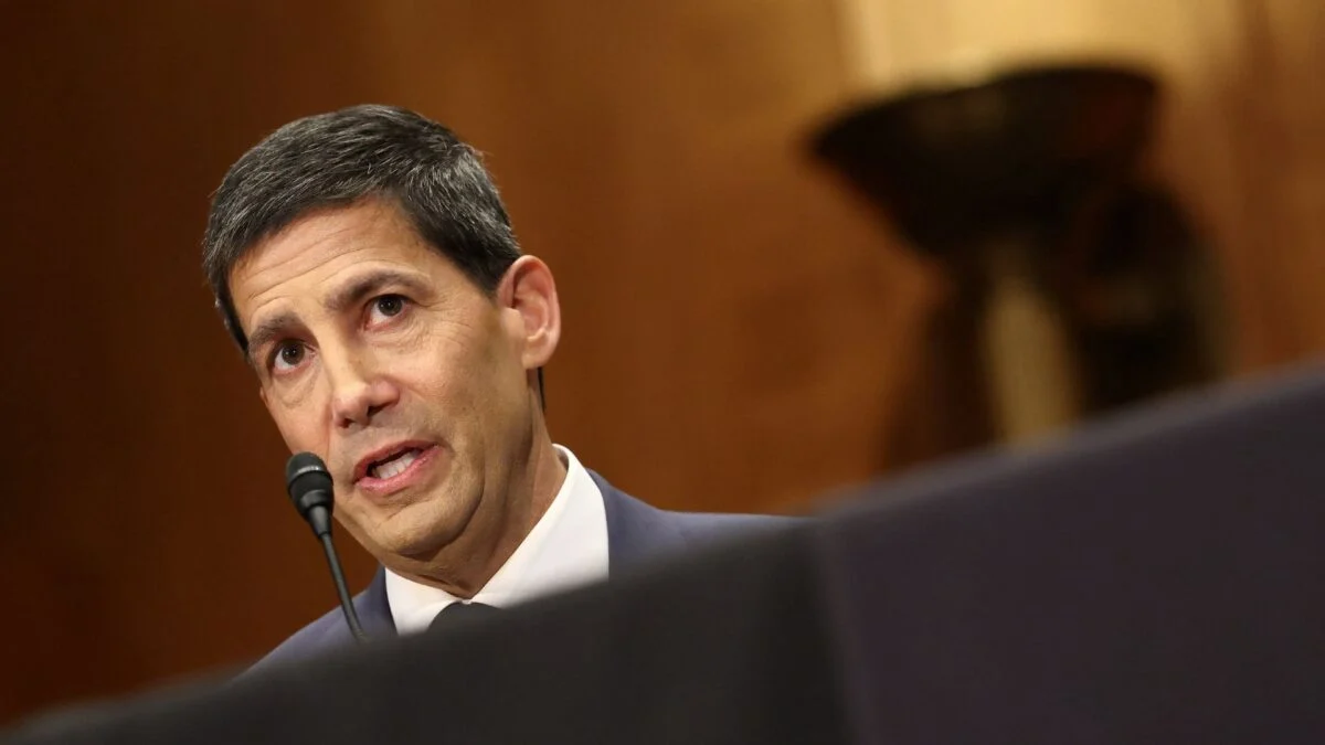 Mercados em compasso de espera com posse de Kevin Warsh no Federal Reserve