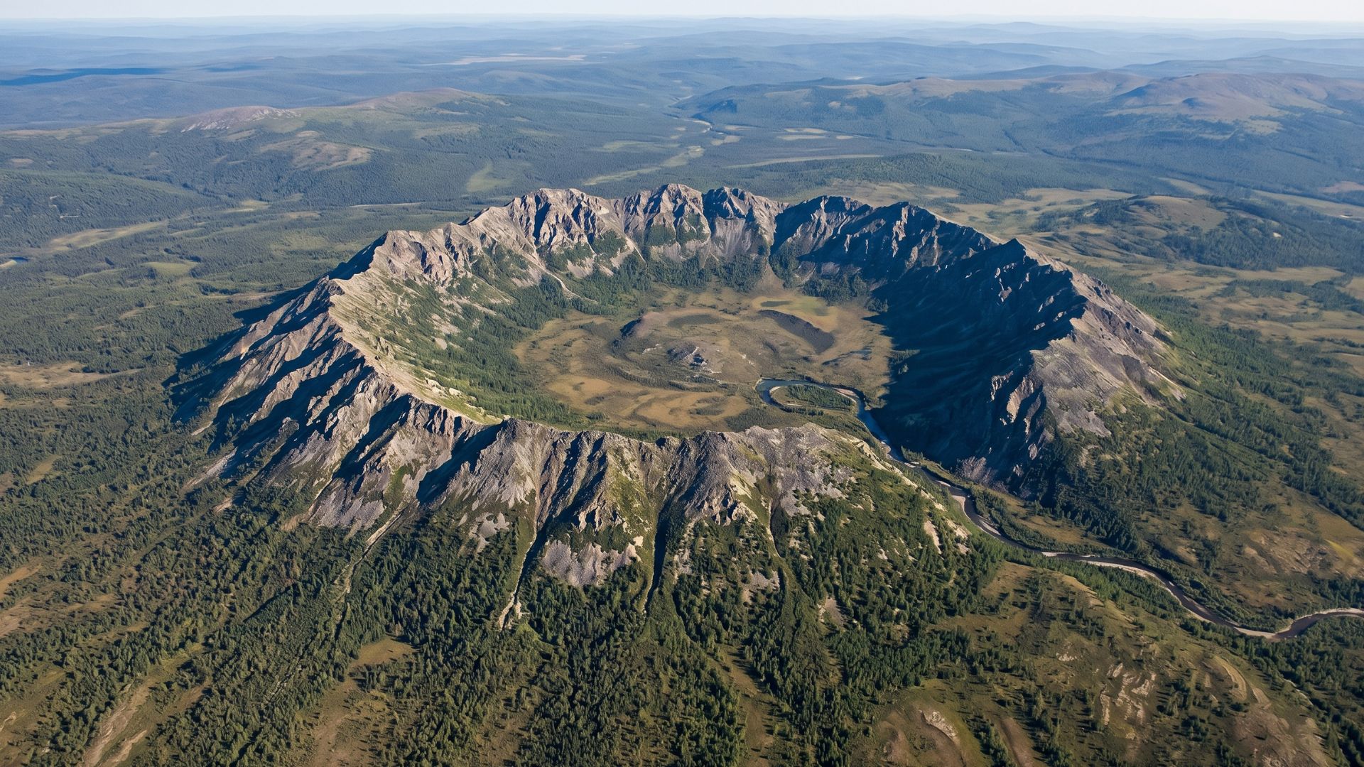 Anel perfeito de 6 km no extremo leste da Rússia intriga satélites da NASA