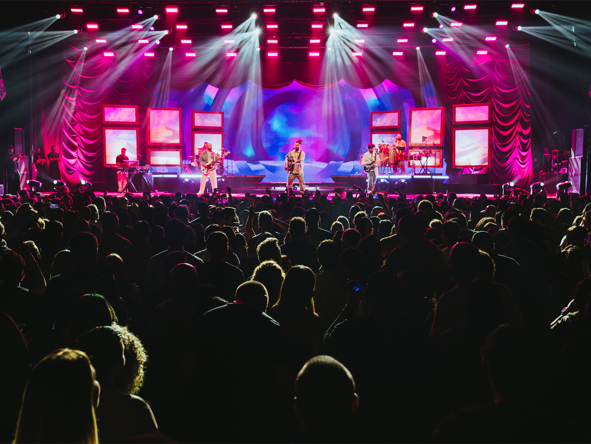 Maneva comenta, no Dia Nacional do Reggae, como streaming, festivais e turnês ampliaram o alcance do gênero