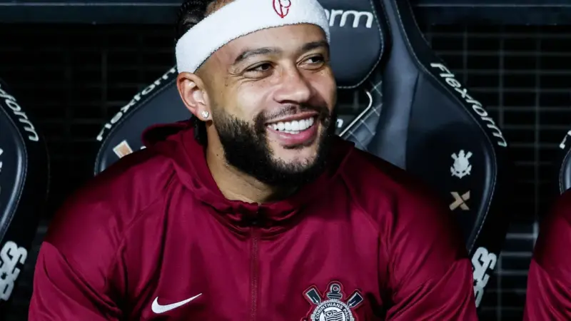 Corinthians avança nas conversas para renovar contrato de Memphis antes da Copa
