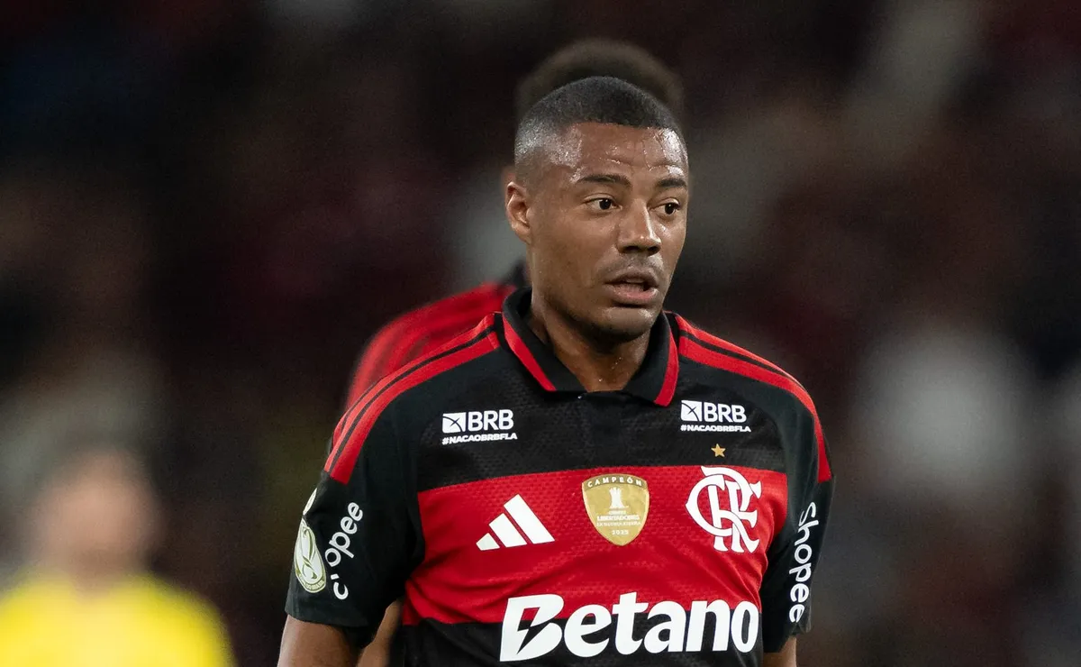 De La Cruz tem permanência em xeque no Flamengo; clube prioriza contratação de meio-campista