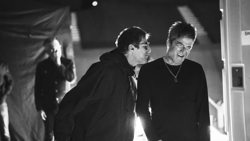 Documentário da reunião do Oasis vai estrear nos cinemas e depois na Disney+